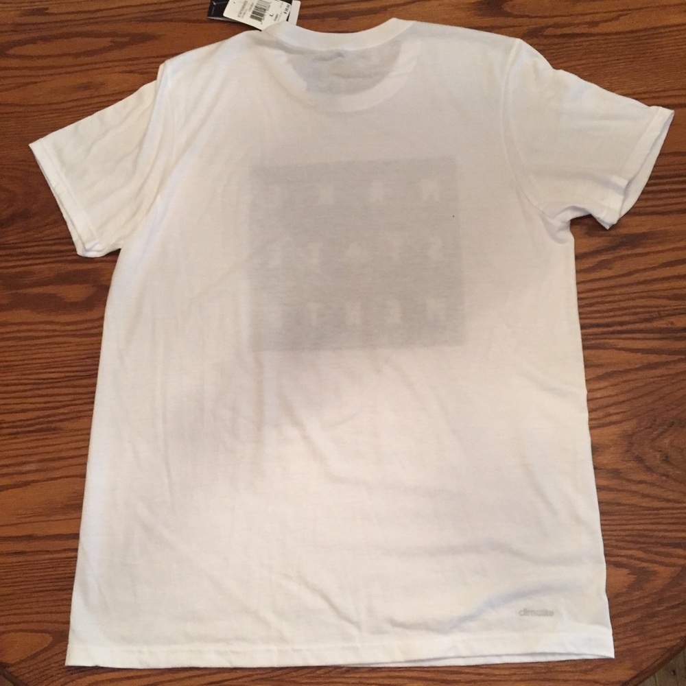 ❌SOLD❌ Adidas Men’s Graphic T-Shirt - Picture 5 of 6